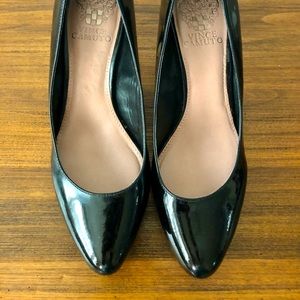 VINCE CAMUTO DESTI Black Patent Leather Pumps Sz 7